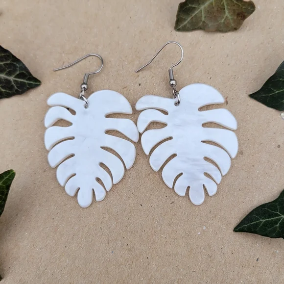 White Acrylic Monstera Leaf Dangle Earrings - Picture 3 of 6